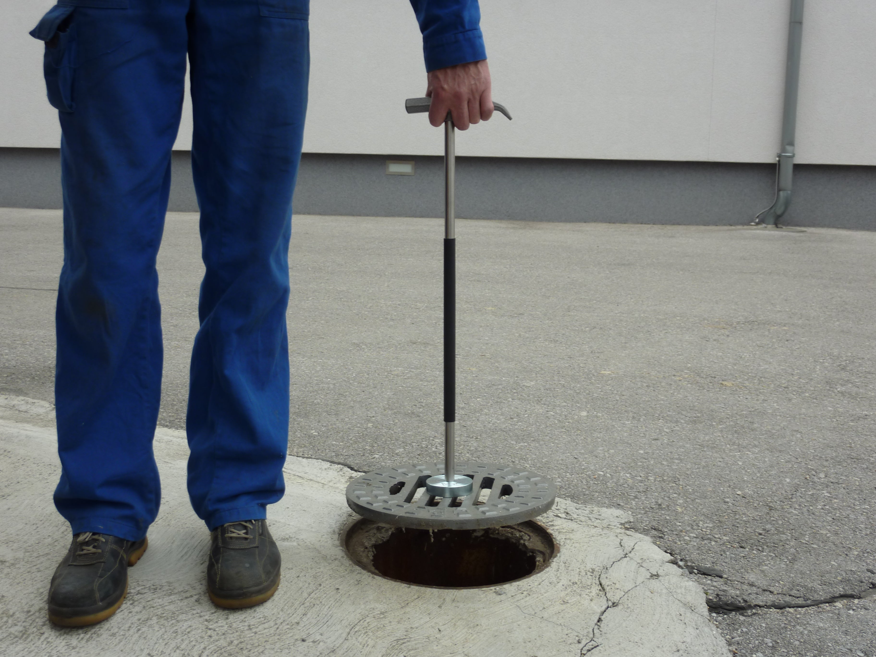Andotehna magnetické kladívko